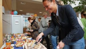 19.10.18 20 Jahre Kinderorthopaedie Buffet 1 sml.jpg